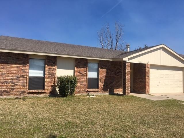 5500 Ragan Dr in The Colony, TX - Building Photo