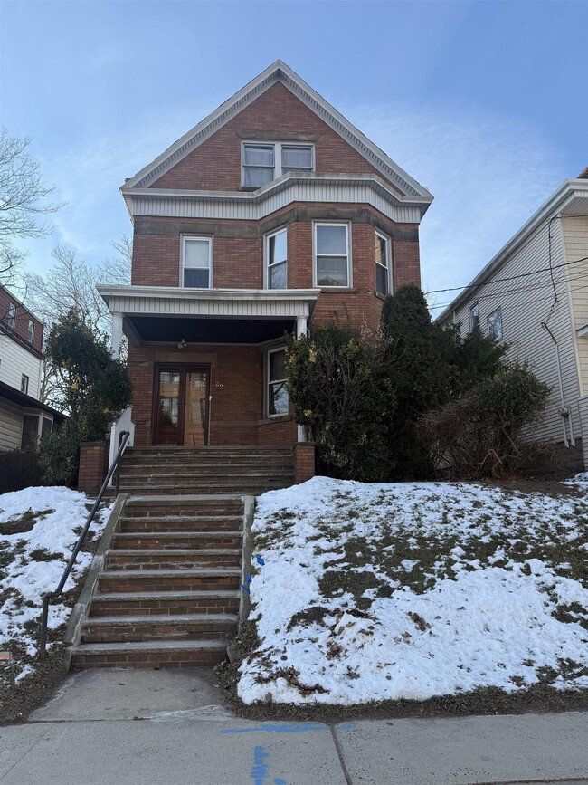 property at 94-96-96 W 31st St