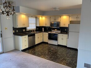 1514 Ravena St, Unit X in Bethlehem, PA - Building Photo - Building Photo