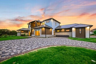 1806 Lauren Dr in Spicewood, TX - Building Photo - Building Photo