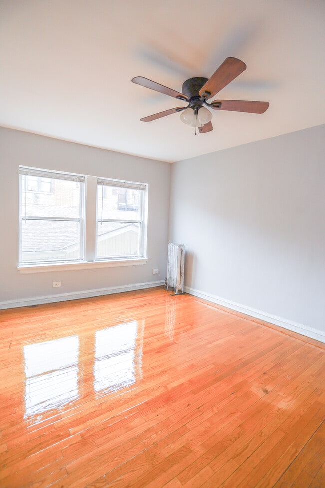 6950 N Ashland Blvd, Unit #403