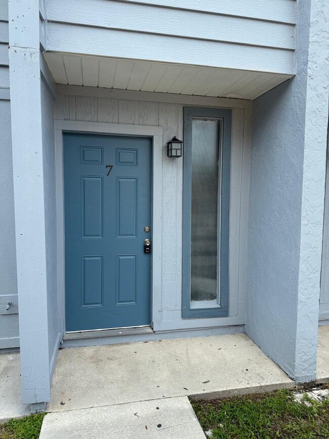 property at 622 S 11th St