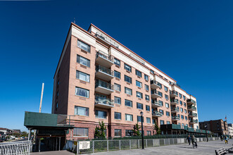 Ocean Grande in Far Rockaway, NY - Building Photo - Building Photo