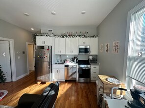 1619 Tremont St, Unit 1 in Boston, MA - Foto de edificio - Building Photo