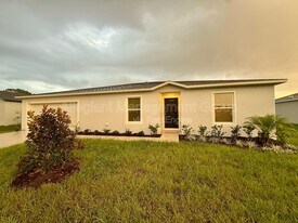 313 Marquee Dr in Poinciana, FL - Building Photo
