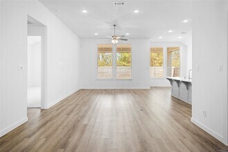 17127 Crimson Crest Dr in Conroe, TX - Building Photo - Building Photo