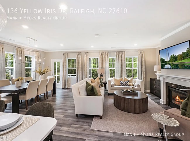 136 Yellow Iris Dr in Raleigh, NC - Building Photo - Building Photo
