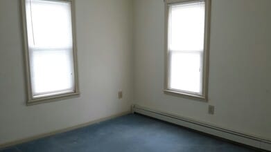 152 E Elm Street, Unit #3 in Dunmore, PA - Building Photo - Building Photo