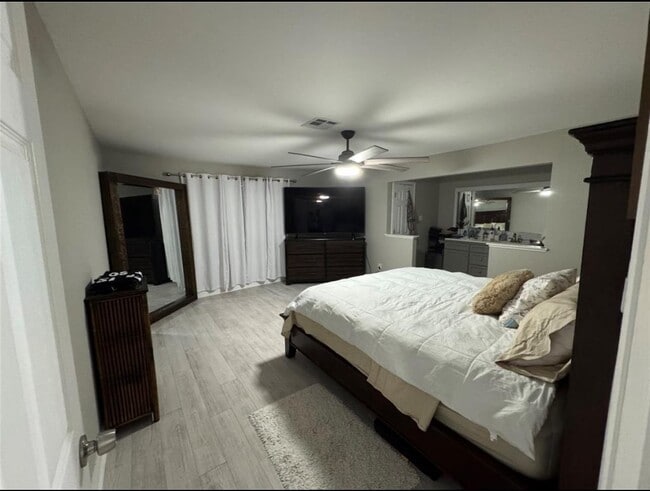 property at 5507 Arncliffe Dr