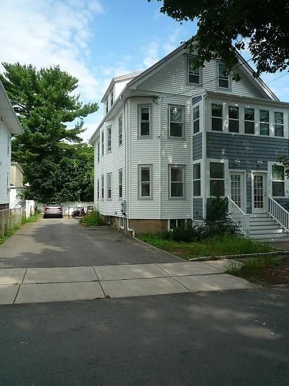 property at 34 Oxford Ave