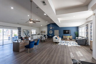 Port Royal at Spring Hill in Spring Hill, TN - Building Photo - Interior Photo