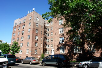 14330 Sanford Ave in Flushing, NY - Foto de edificio - Building Photo