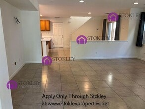 1 Addison Ct in Pittsburg, CA - Building Photo - Building Photo