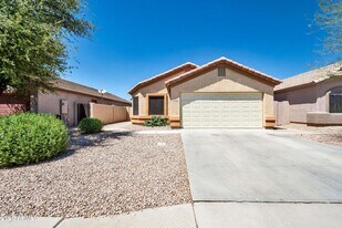 1228 E Elm Rd in San Tan Valley, AZ - Building Photo