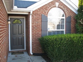 3285 Royal Troon Rd in Lexington, KY - Building Photo - Building Photo