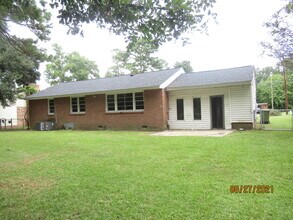38 Thelma St in Sumter, SC - Building Photo - Building Photo