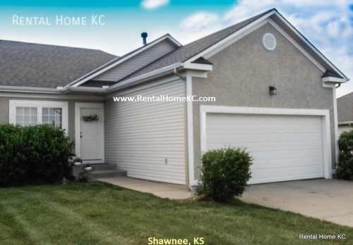 property at 7402 Hedge Ln Terrace