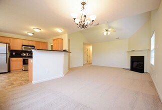 127 Blue Water Dr in Raeford, NC - Building Photo - Building Photo