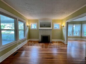 95 Buchanan Ave in Asheville, NC - Building Photo - Building Photo