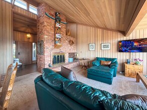 951-953 3 Crabs Rd in Sequim, WA - Building Photo - Building Photo