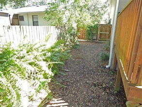 2807 W Bay Haven Dr in Tampa, FL - Building Photo - Building Photo