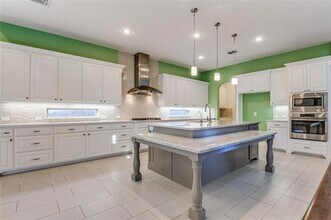 8127 Shackelford Dr in Frisco, TX - Building Photo - Building Photo