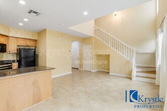 664 Julmar Cir in Fairfield, CA - Building Photo - Building Photo