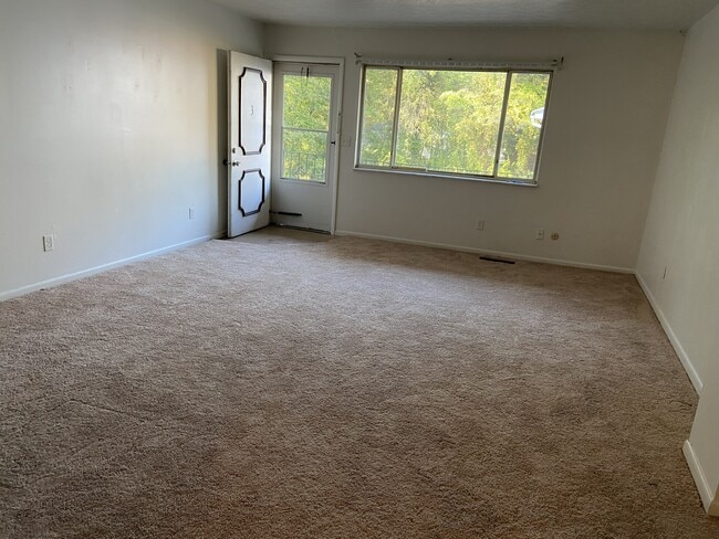 1790 Cromwell Dr in Akron, OH - Building Photo - Building Photo