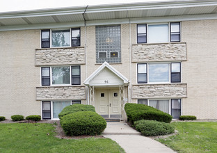 96 E Blecke Ave in Addison, IL - Foto de edificio - Building Photo