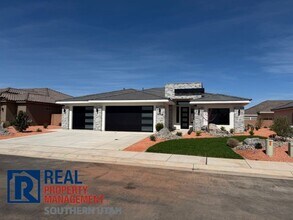 4758 W 3080 S in Hurricane, UT - Building Photo - Building Photo