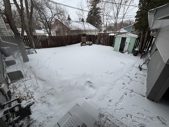 120 Cumberland Av S in Saskatoon, SK - Building Photo - Building Photo