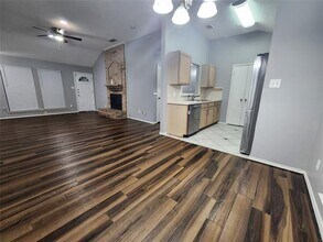 7556 Ashcroft Cir in Fort Worth, TX - Building Photo - Building Photo