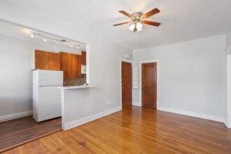 414 Seward Square SE in Washington, DC - Building Photo - Building Photo