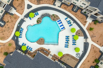 Clear Springs in New Braunfels, TX - Foto de edificio - Building Photo