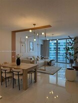 488 NE 18th St, Unit 2009 in Miami, FL - Building Photo