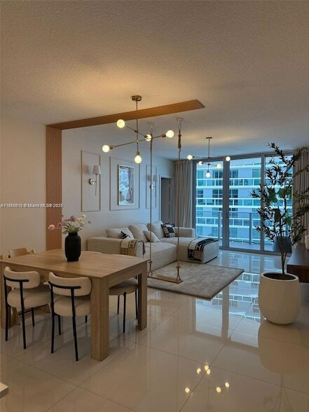 488 NE 18th St, Unit 2009 in Miami, FL - Building Photo