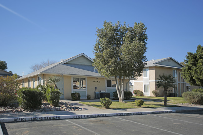 Bayfield Apartments in Blythe, CA - Building Photo - Building Photo