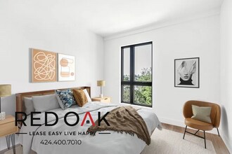 12444 Chandler Blvd in Valley Village, CA - Building Photo - Building Photo