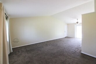 4731 Hibiscus St in West Richland, WA - Building Photo - Building Photo