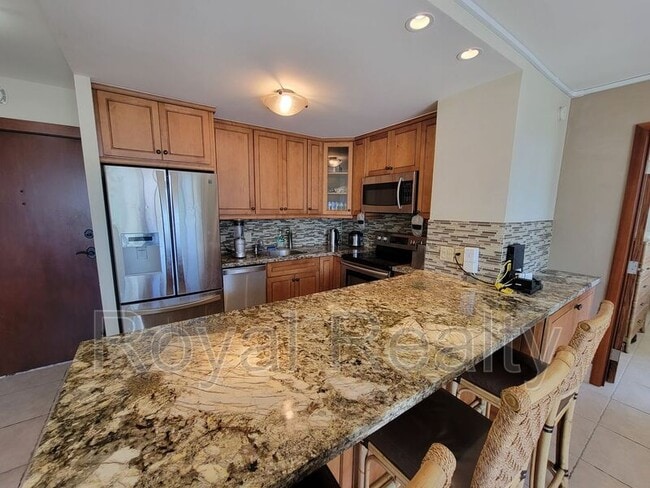 1925 Kalakaua Ave in Honolulu, HI - Building Photo - Building Photo