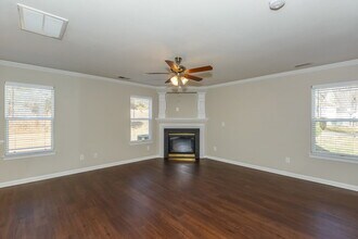 3825 Broadwater Ct in Gastonia, NC - Building Photo - Building Photo
