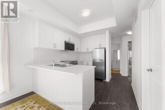 16 Marquette Ave in Toronto, ON - Building Photo - Building Photo