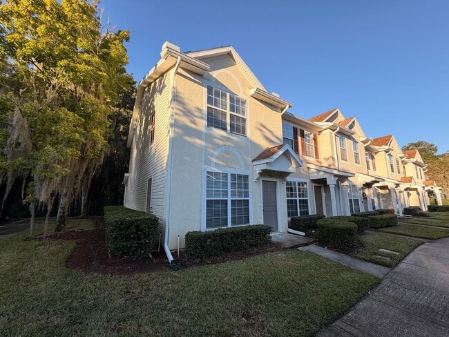 property at 3588 Twisted Tree Ln
