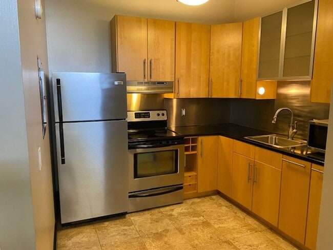 property at 613 Hillsboro Rd