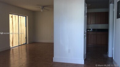 253 NE 12th Ave in Homestead, FL - Building Photo - Building Photo