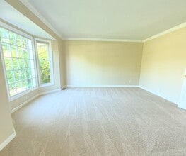 917 Whirlaway Dr in Union, KY - Building Photo - Building Photo