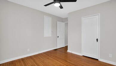 269 E Jeffrey Pl in Columbus, OH - Building Photo - Building Photo