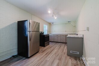 203 W Liberty St in York, SC - Building Photo - Building Photo