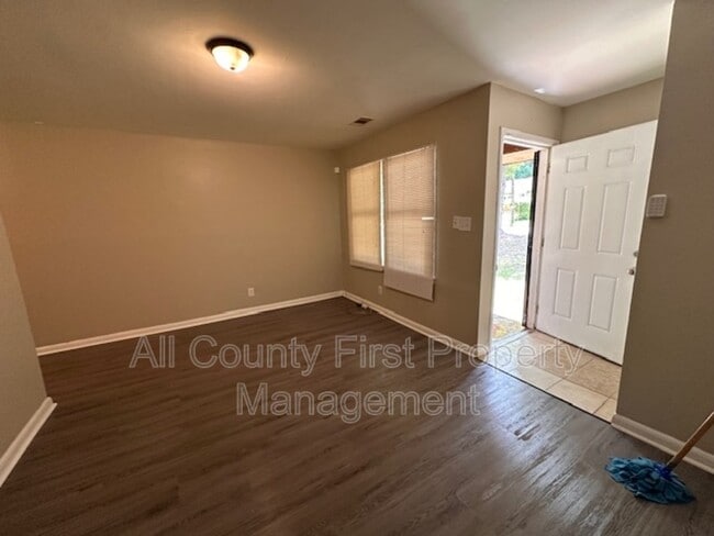 833 Commodore Dr NW in Atlanta, GA - Building Photo - Building Photo