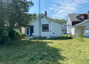 115 N Cherry St in Centralia, IL - Building Photo - Building Photo